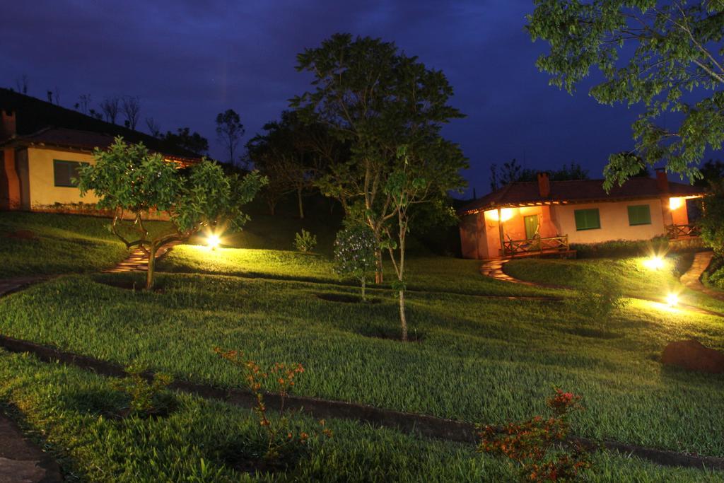 Pousada Maria Manha Passa Quatro Exterior foto